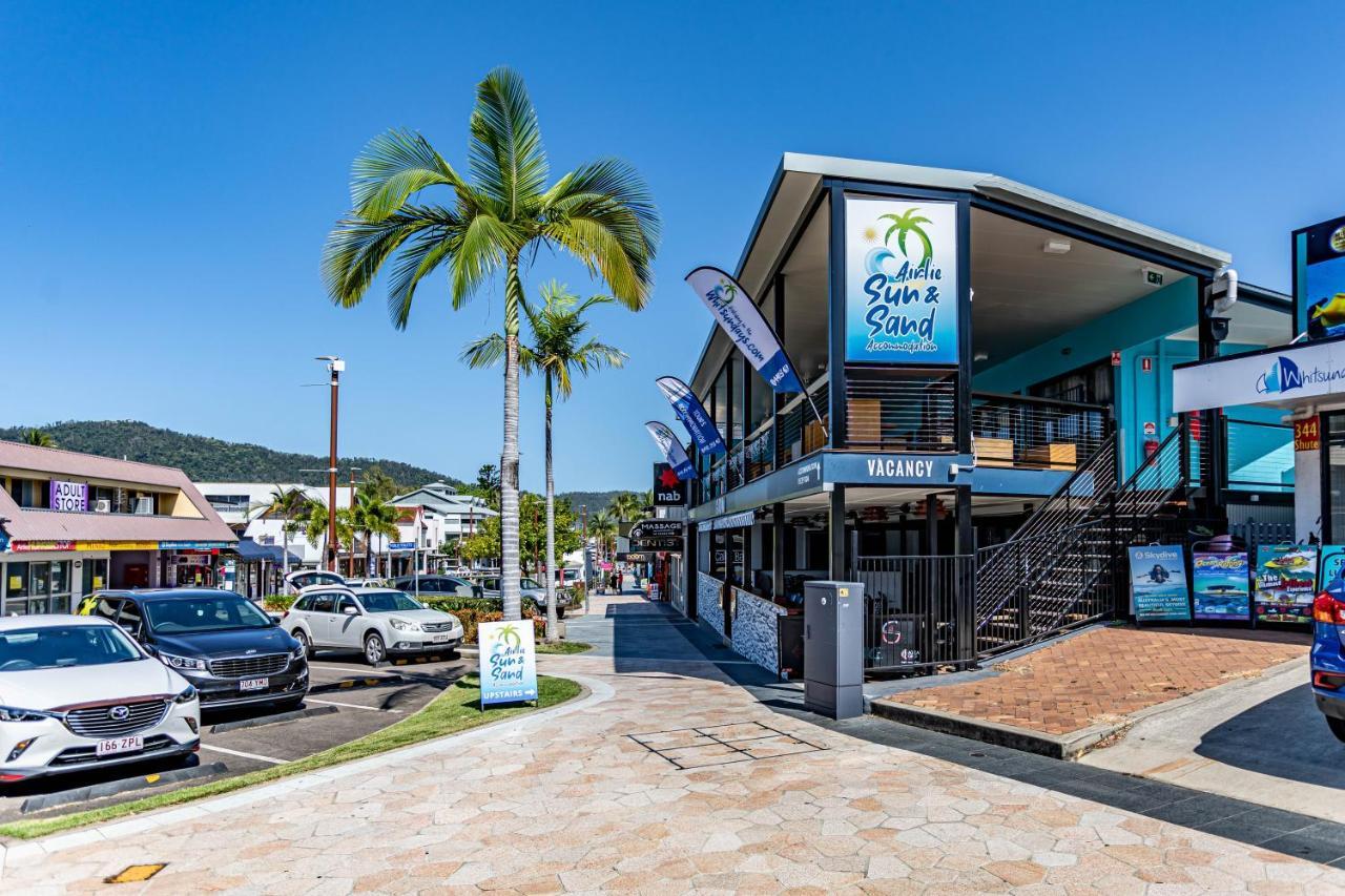 Airlie Sun & Sand Accommodation Studio #1 Эйрли-Бич Экстерьер фото